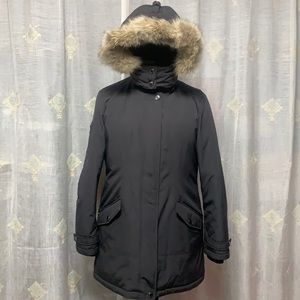 Company of Adventurer Hooded Down Parka with Genuine Fur Trimming (Women Size L)